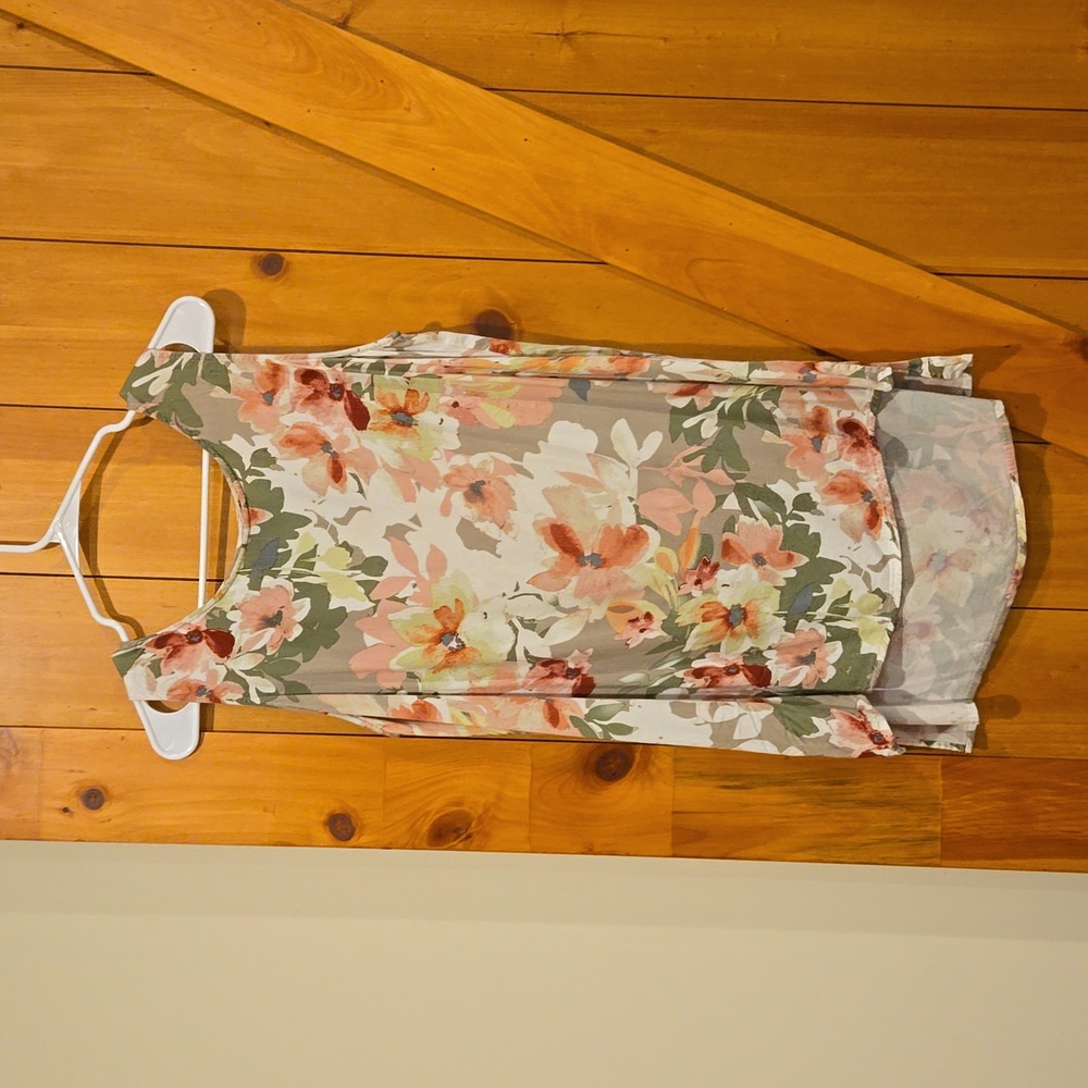 (#9)  Flowered top